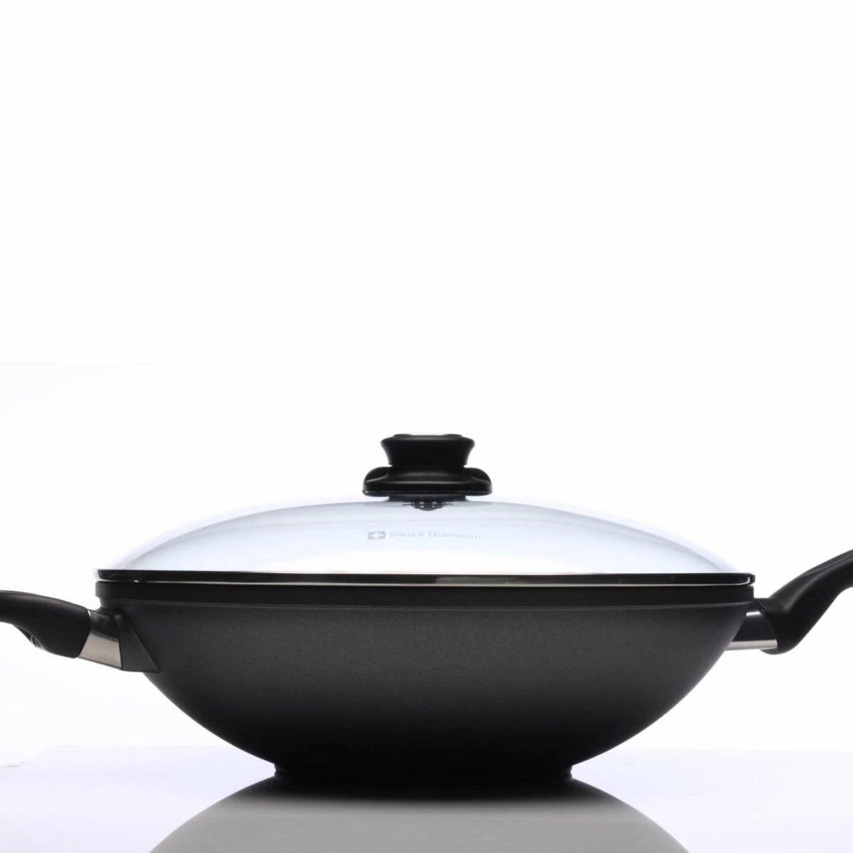 Swiss Diamond | HD Wok With Lid & Rack - 12.5" (5.3 Qt.) 3 Swiss Diamond | HD Wok With Lid & Rack - 12.5" (5.3 Qt.) - Image 3