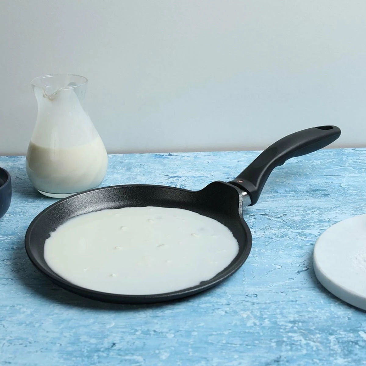 Swiss Diamond | XD Crepe Pan - 9.5" 3 Swiss Diamond | XD Crepe Pan - 9.5" - Image 3