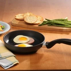Alternative view of Swiss Diamond | HD Fry Pan - 8"