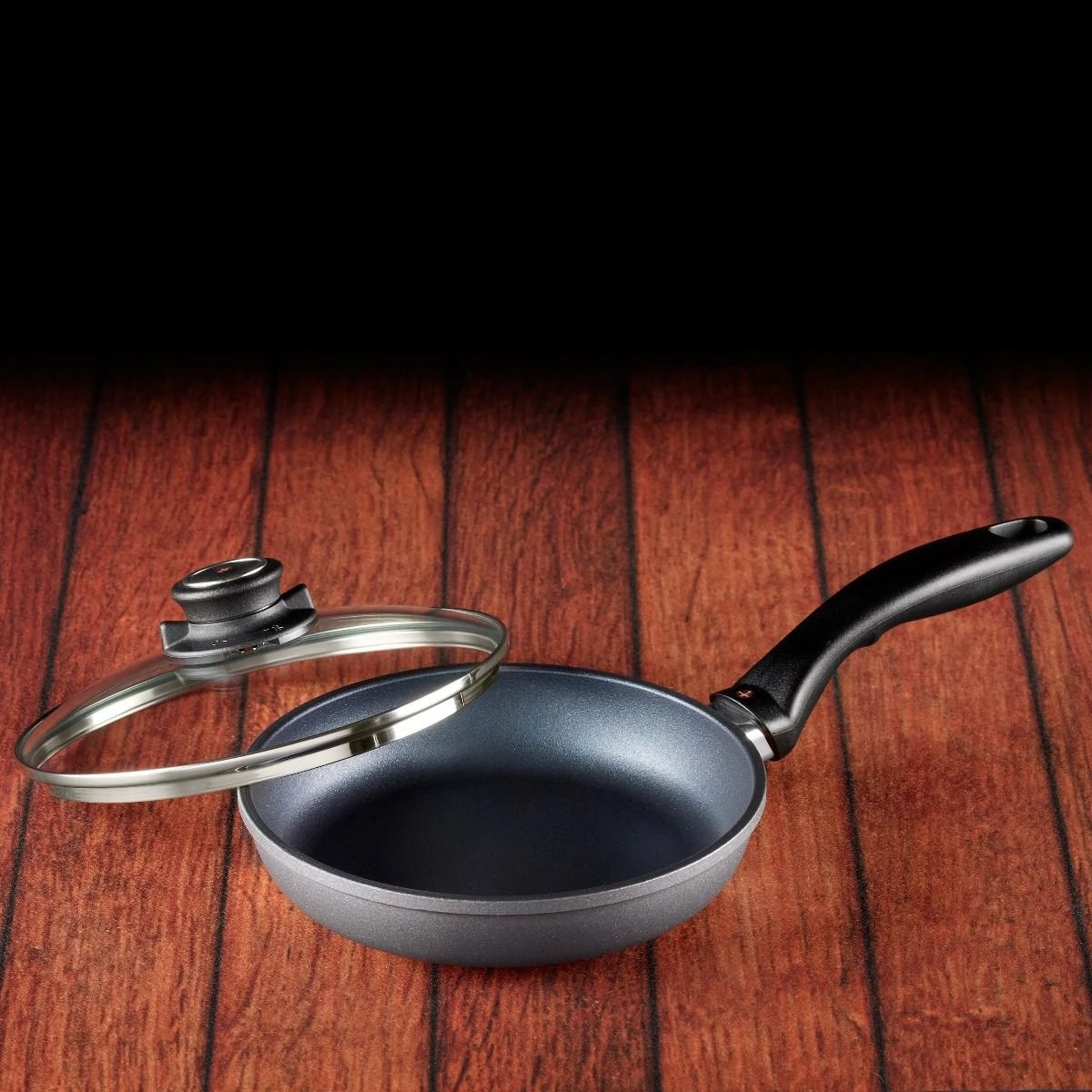 Swiss Diamond | HD Fry Pan With Lid - 8" - Image 3