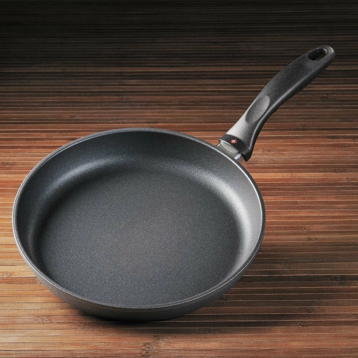 Swiss Diamond | HD Fry Pan - 10.25" 2 Swiss Diamond | HD Fry Pan - 10.25" - Image 2