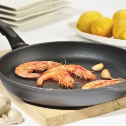 Swiss Diamond | HD Fry Pan With Lid - 11" 11 Swiss Diamond | HD Fry Pan With Lid - 11" -Swiss Diamond shop 6428 shrimp 2017 10 27 20 11 39 utc 1 1