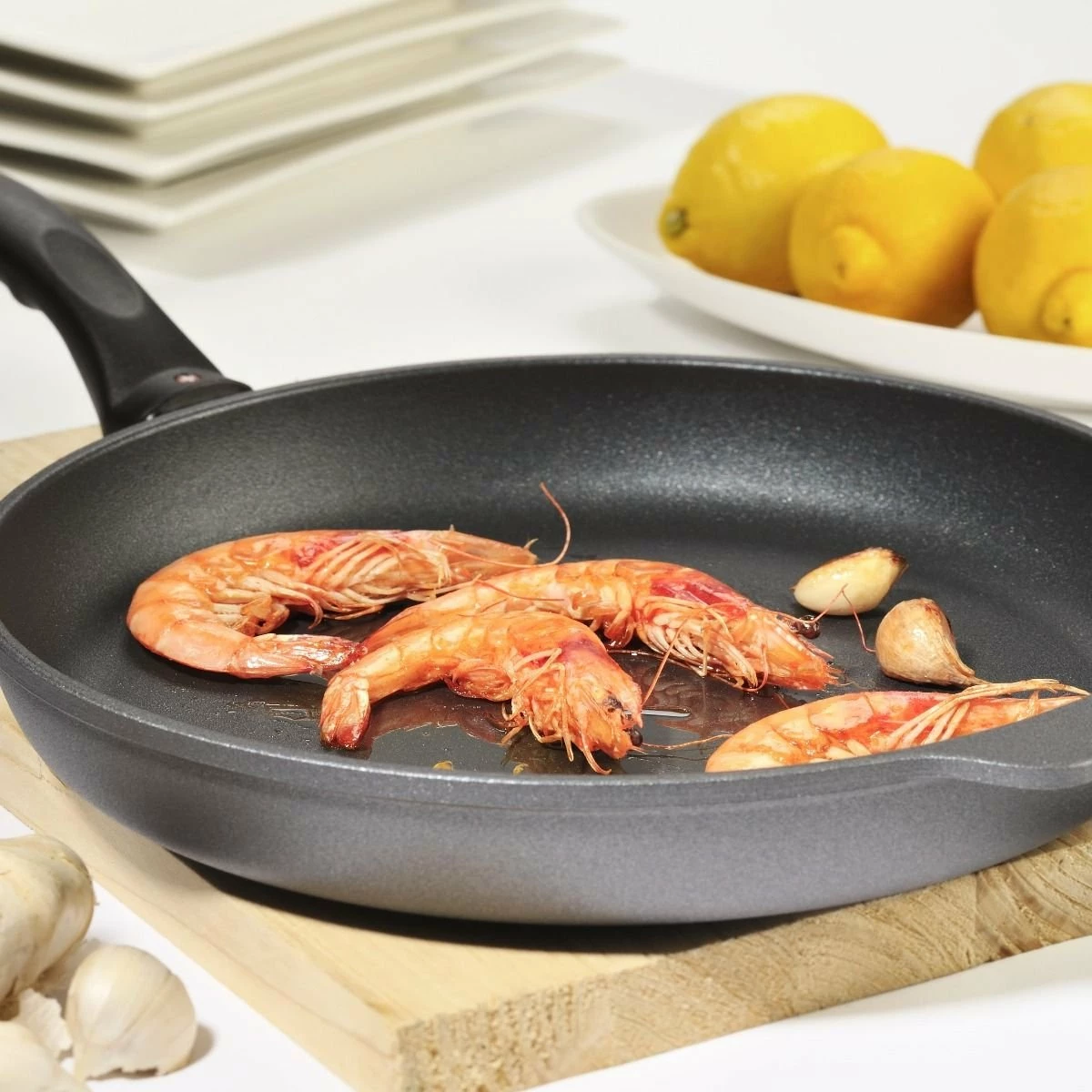 Swiss Diamond | HD Fry Pan With Lid - 11" 6 Swiss Diamond | HD Fry Pan With Lid - 11" - Image 6