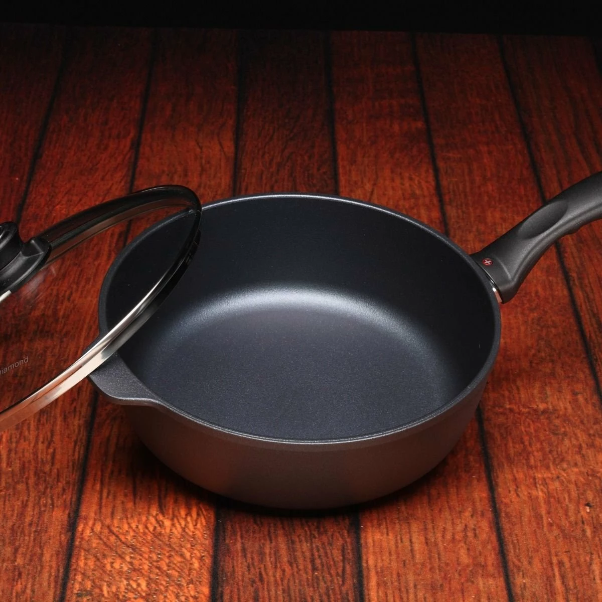 Swiss Diamond | HD Sauté Pan With Lid - 9.5" (3.2 Qt.) - Image 3