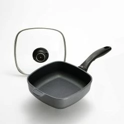 Alternative view of Swiss Diamond | HD 2.1-Quart Square Sauté Pan With Lid (8" X 8")