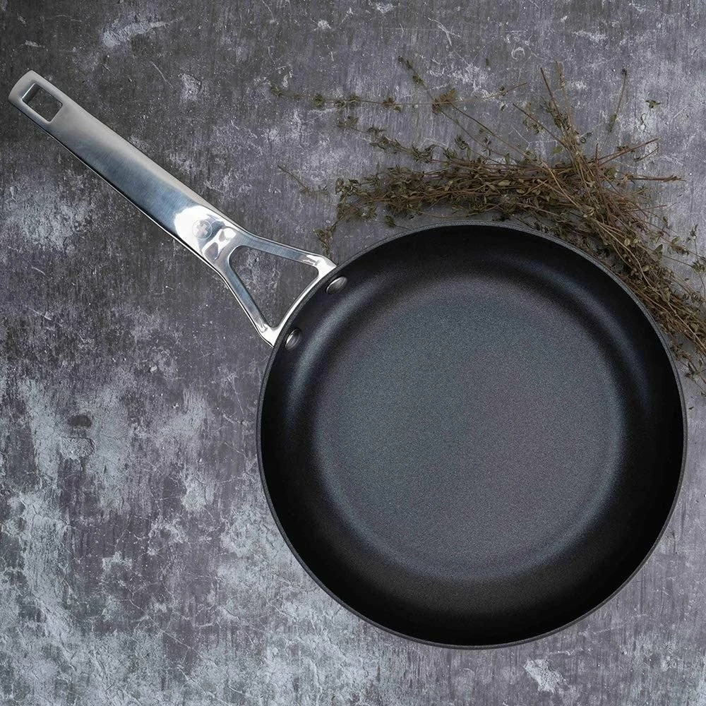 Swiss Diamond | Hard Anodized Induction 9.5" Nonstick Frypan - Image 2