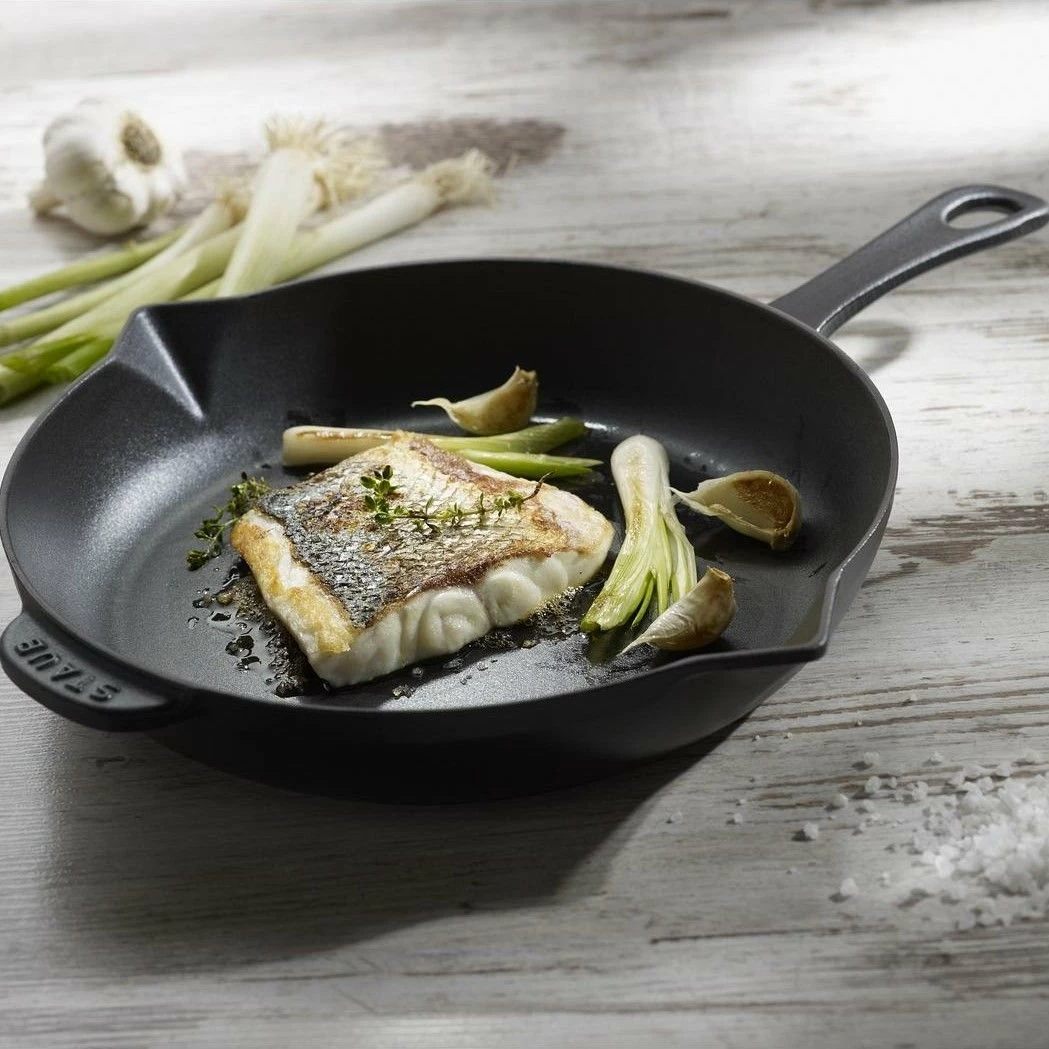 Staub 10" Frying Pan | Matte Black - Image 2