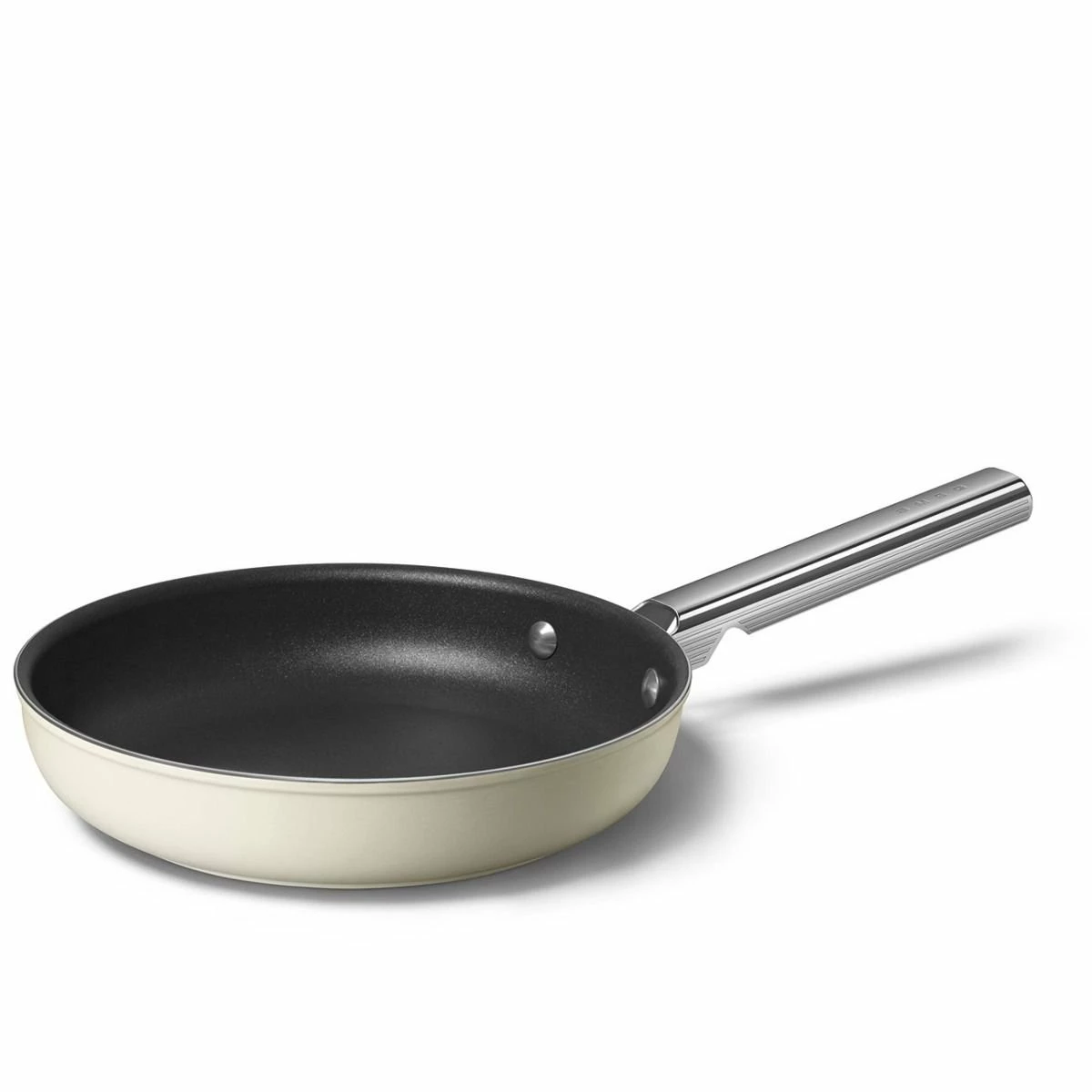SMEG 9.5" Nonstick Fry Pan | Cream 3 SMEG 9.5" Nonstick Fry Pan | Cream - Image 3