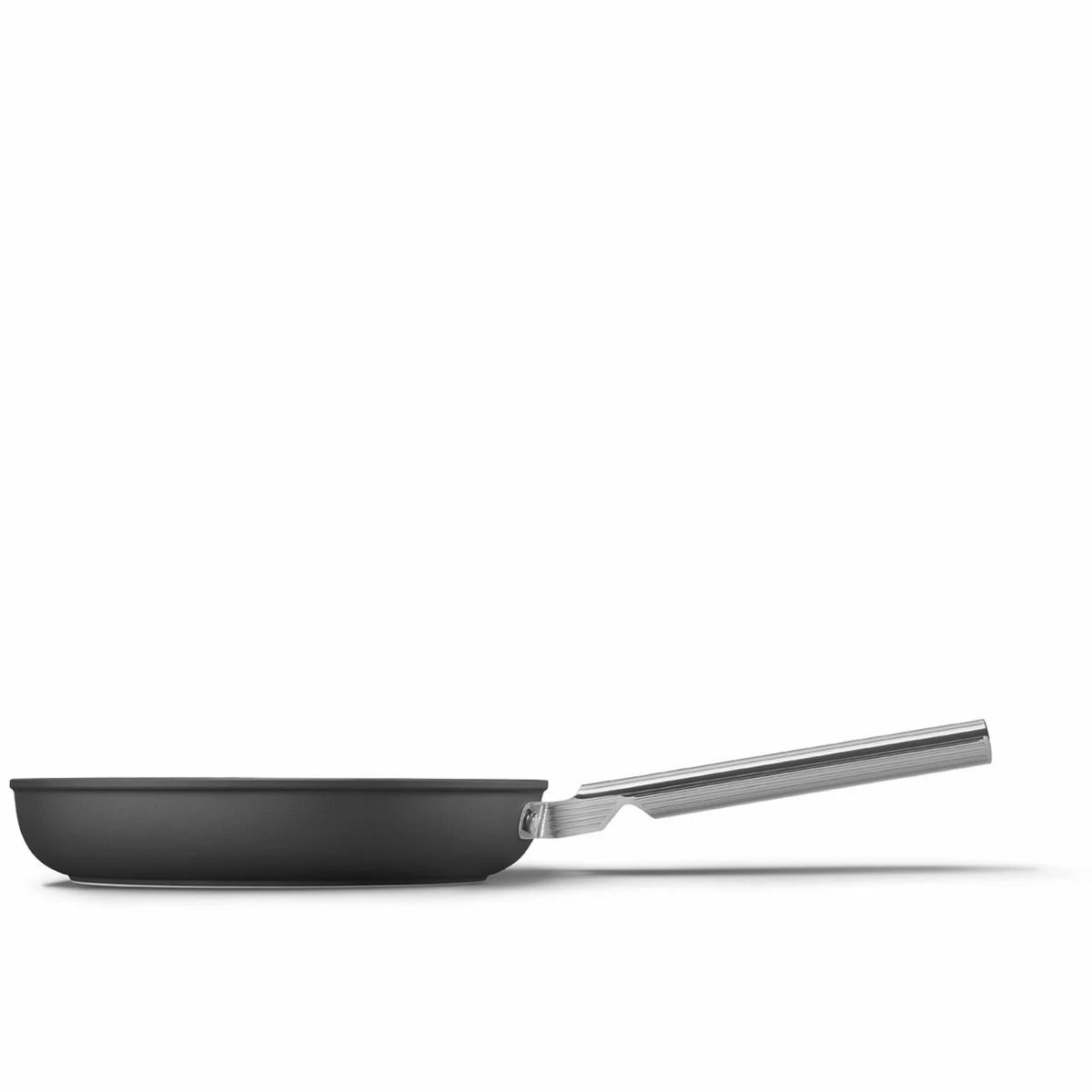SMEG 10" Nonstick Fry Pan | Black 1 SMEG 10" Nonstick Fry Pan | Black