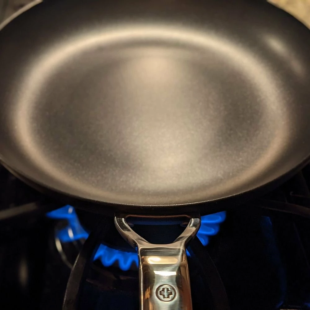 Swiss Diamond | Hard Anodized Induction 12" Nonstick Frypan - Image 2