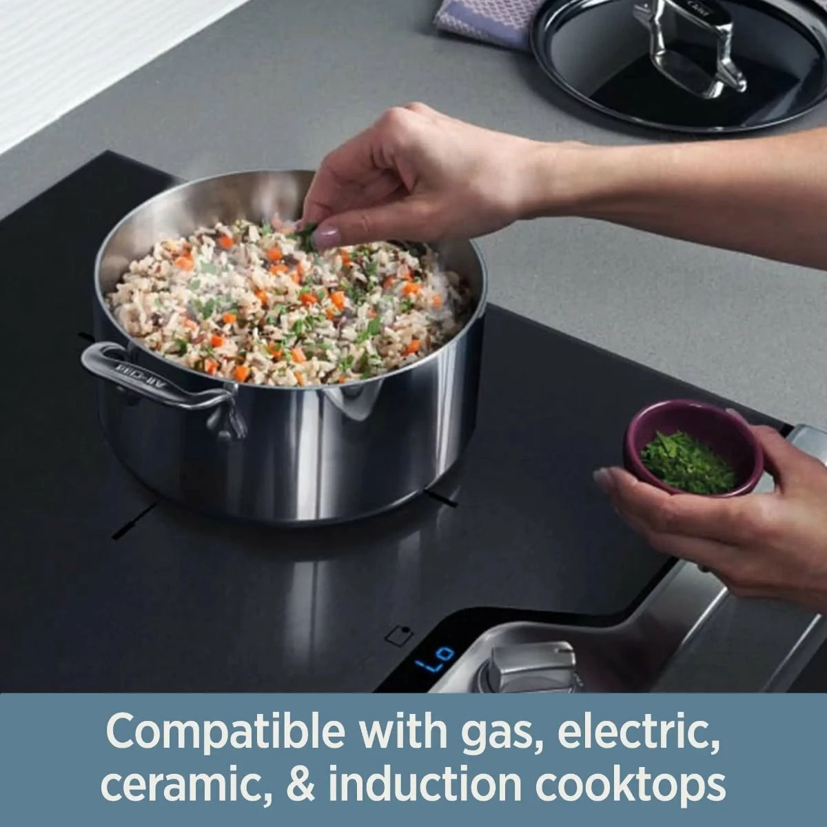 All-Clad D3 Stainless Steel 6-Quart Saute Pan With Lid 6 All-Clad D3 Stainless Steel 6-Quart Saute Pan With Lid - Image 6