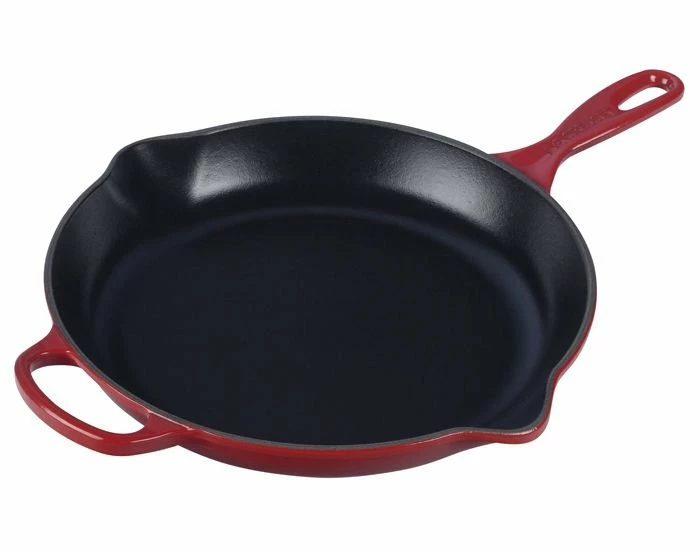 Le Creuset 11.75" Signature Enameled Cast Iron Skillet | Cerise/Cherry Red 1 Le Creuset 11.75" Signature Enameled Cast Iron Skillet | Cerise/Cherry Red