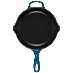 Le Creuset 10.25" Signature Enameled Cast Iron Skillet | Deep Teal 5 Le Creuset 10.25" Signature Enameled Cast Iron Skillet | Deep Teal -Swiss Diamond shop ls2024 237d 3 1