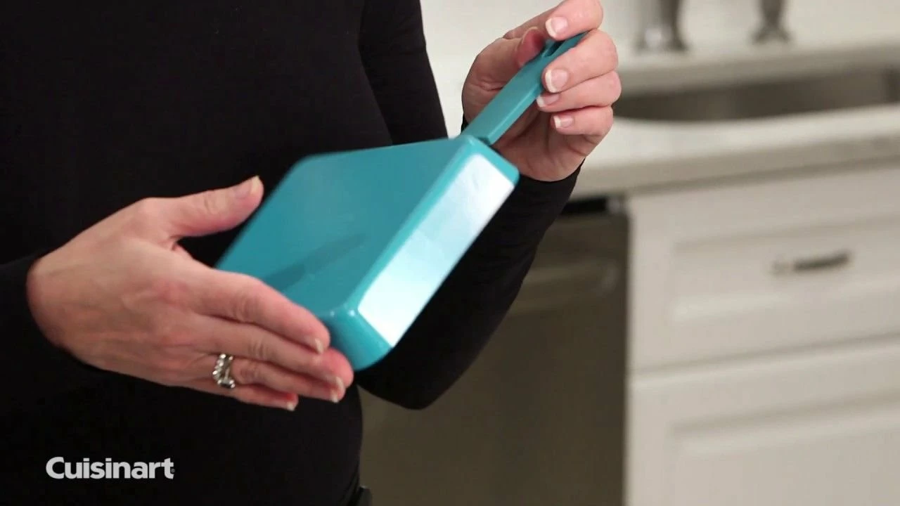 Cuisinart Mini 5.5" Nonstick Round Fry Pan | Turquoise 5 Cuisinart Mini 5.5" Nonstick Round Fry Pan | Turquoise - Image 5