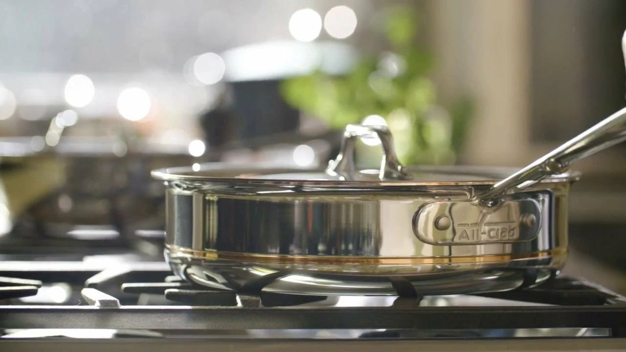 All-Clad D3 Stainless Steel Fry Pan & Lid | 12" - Image 3