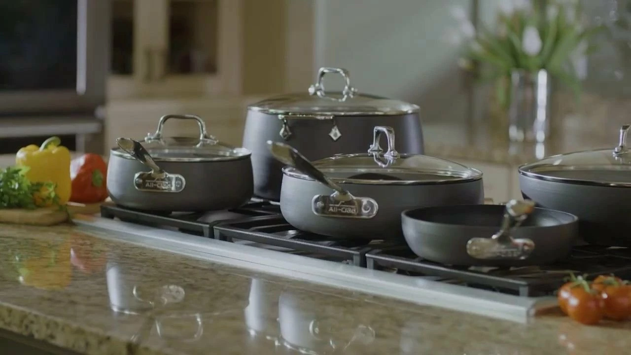 All-Clad HA1 Hard Anodized Nonstick Stockpot | 8 Qt. - Image 2