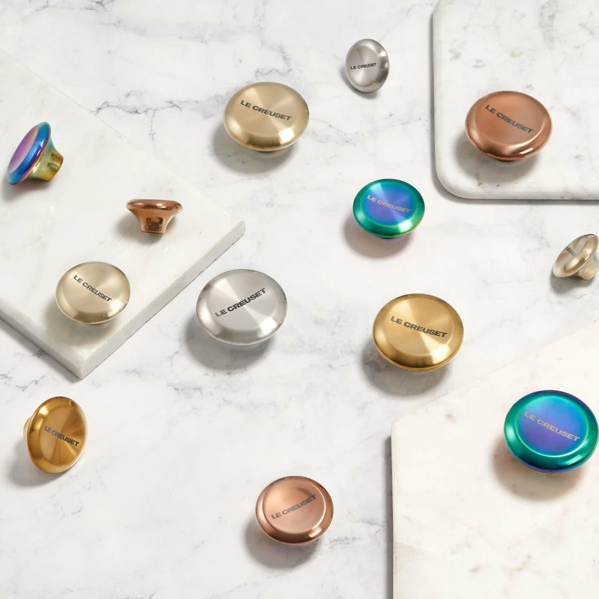 Le Creuset Signature Iridescent Knob | Medium 4 Le Creuset Signature Iridescent Knob | Medium - Image 4