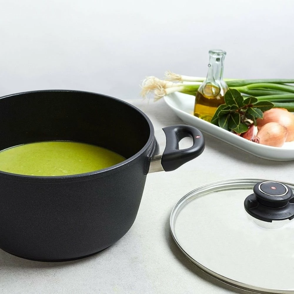 Swiss Diamond | XD Soup Pot With Lid - 9.5" (5.5 Quart) - Image 3