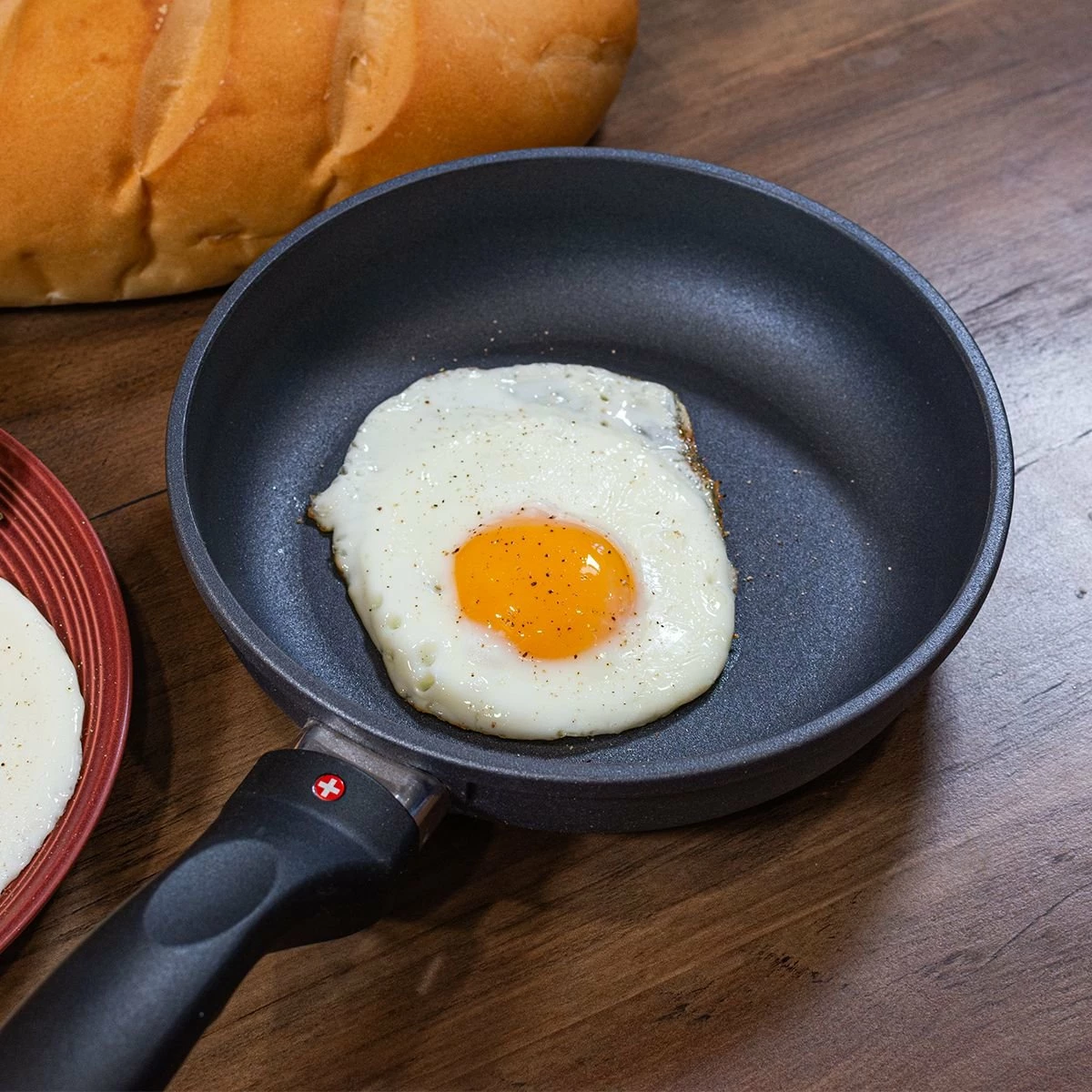 Swiss Diamond | HD Fry Pan - 7" "Try Me" 4 Swiss Diamond | HD Fry Pan - 7" "Try Me" - Image 4